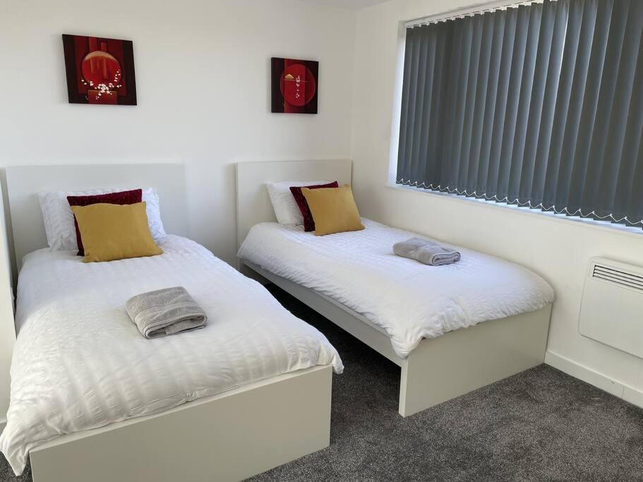 Paradigm House, Modern 2-Bedroom Duplex Apartment 2, Free Parking, オックスフォード エクステリア 写真